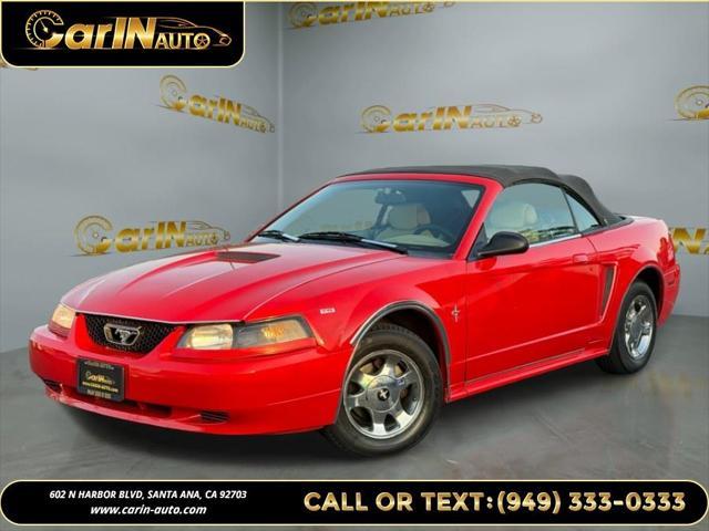 2000 Ford Mustang