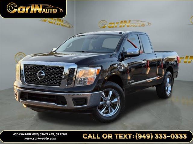 2017 Nissan Titan