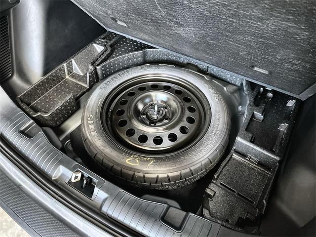 Photo of 2024 Agate Black Metallic Ford Escape