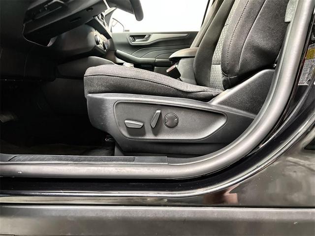 Photo of 2024 Agate Black Metallic Ford Escape