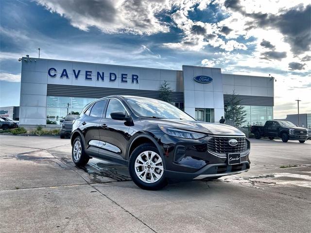 Photo of 2024 Agate Black Metallic Ford Escape