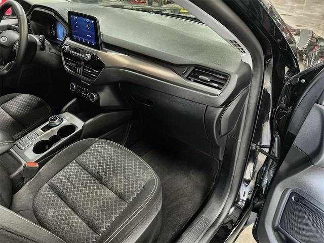 Photo of 2024 Agate Black Metallic Ford Escape