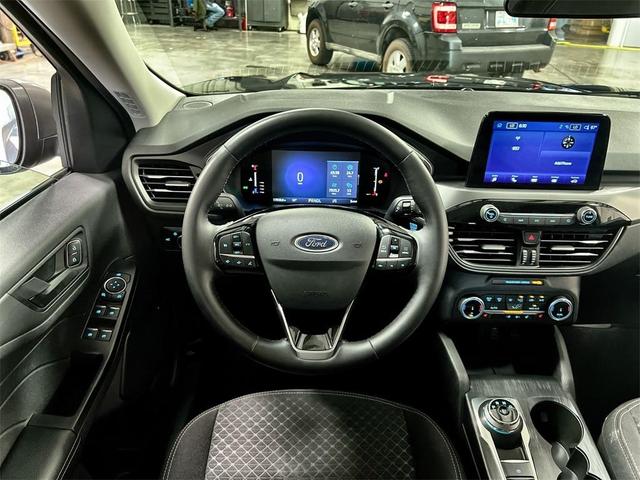 Photo of 2024 Agate Black Metallic Ford Escape