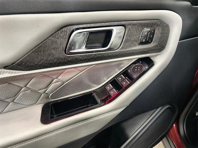 Photo of 2025 Rapid Red Metallic Tinted Clearcoat Ford Explorer
