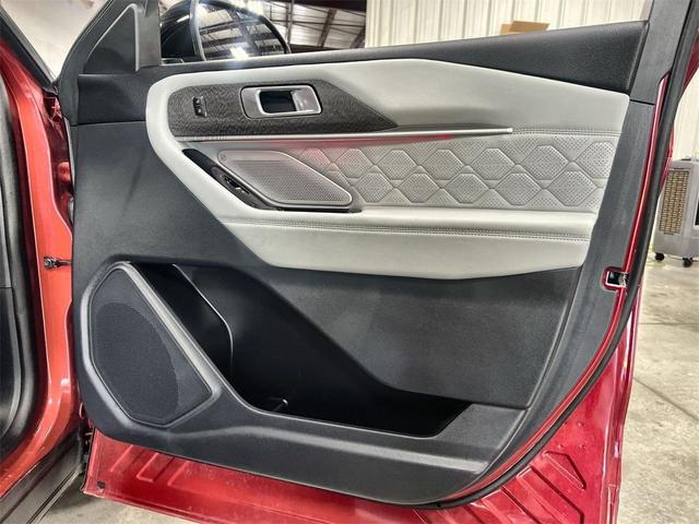 Photo of 2025 Rapid Red Metallic Tinted Clearcoat Ford Explorer