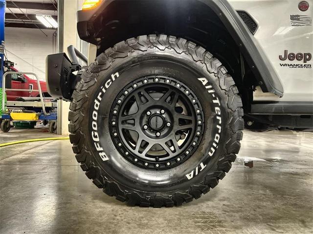 Photo of 2019 Bright White Clearcoat Jeep Wrangler Unlimited