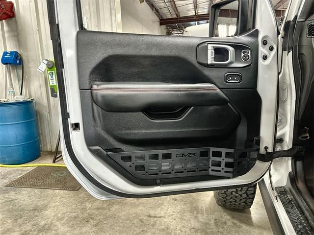 Photo of 2019 Bright White Clearcoat Jeep Wrangler Unlimited