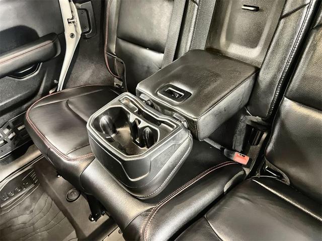Photo of 2019 Bright White Clearcoat Jeep Wrangler Unlimited