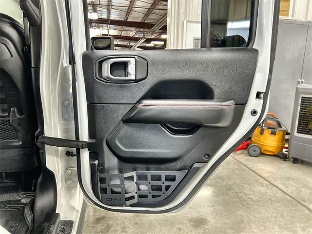 Photo of 2019 Bright White Clearcoat Jeep Wrangler Unlimited