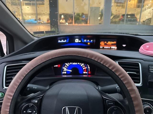 Photo of 2013 Alabaster Silver Metallic Honda Civic