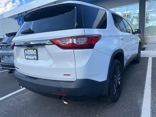 Photo of 2021 Summit White Chevrolet Traverse