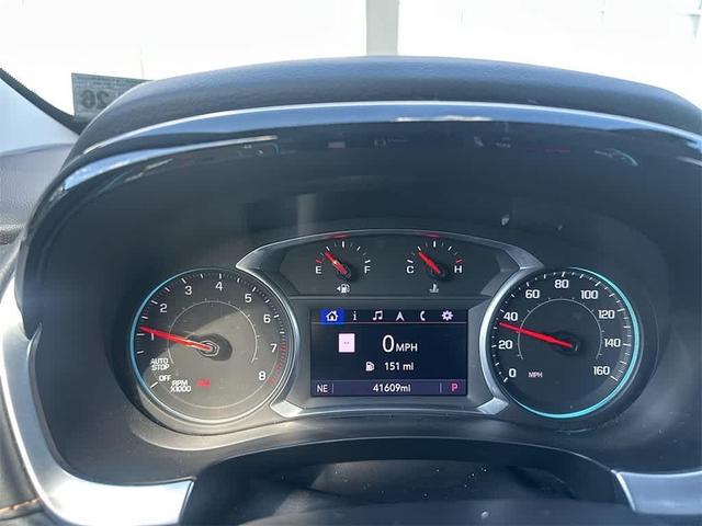 Photo of 2021 Summit White Chevrolet Traverse