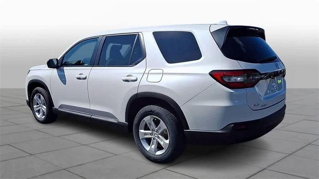Photo of 2023 Platinum White Pearl Honda Pilot