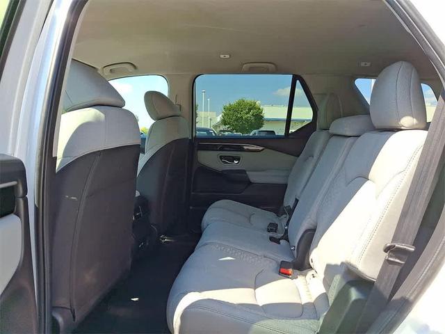 Photo of 2023 Platinum White Pearl Honda Pilot