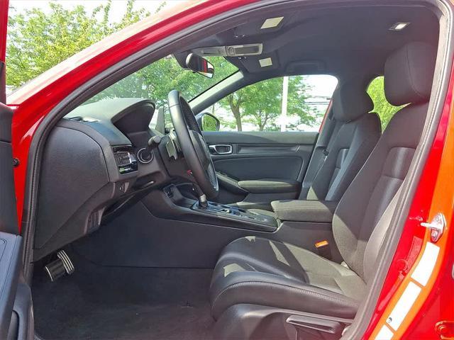 Photo of 2025 Rallye Red Honda Civic