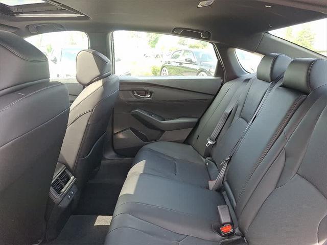 Photo of 2025 Platinum White Pearl Honda Accord Hybrid