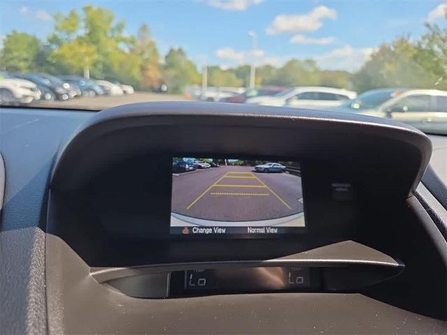 Photo of 2017 White Diamond Pearl Acura RDX