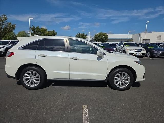 Photo of 2017 White Diamond Pearl Acura RDX