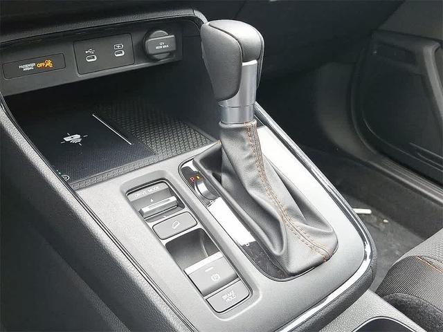 Photo of 2026 Platinum White Pearl Honda CR-V Hybrid