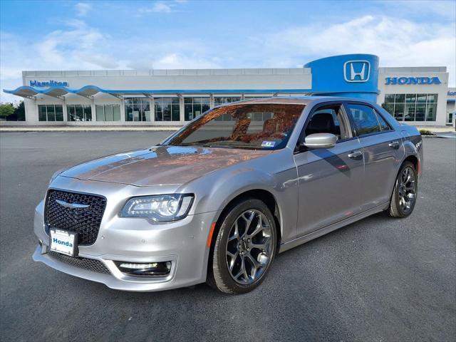 2017 Chrysler 300