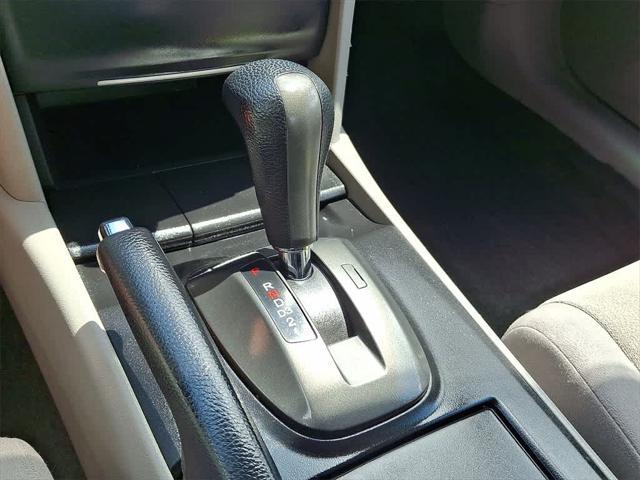 Photo of 2009 Polished Metal Metallic Honda Accord