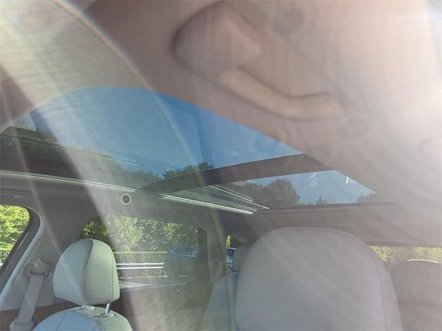 Photo of 2022 Aruba Green Kia Sorento