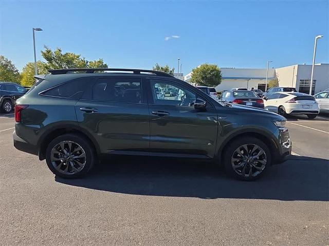 Photo of 2022 Aruba Green Kia Sorento