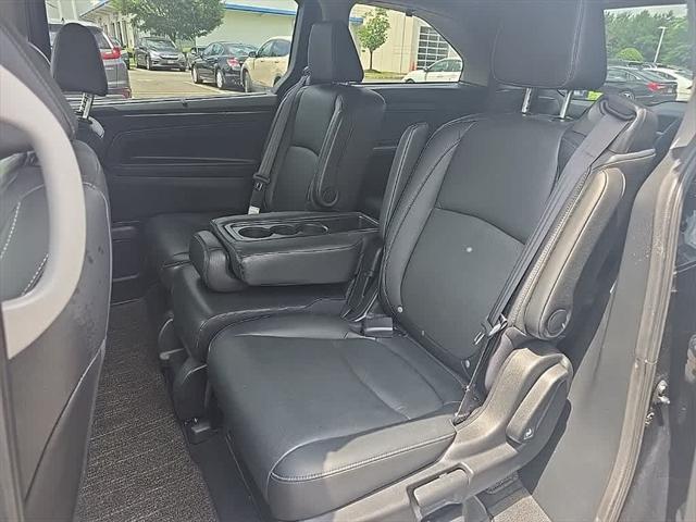 Photo of 2022 Crystal Black Pearl Honda Odyssey