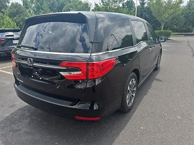 Photo of 2022 Crystal Black Pearl Honda Odyssey