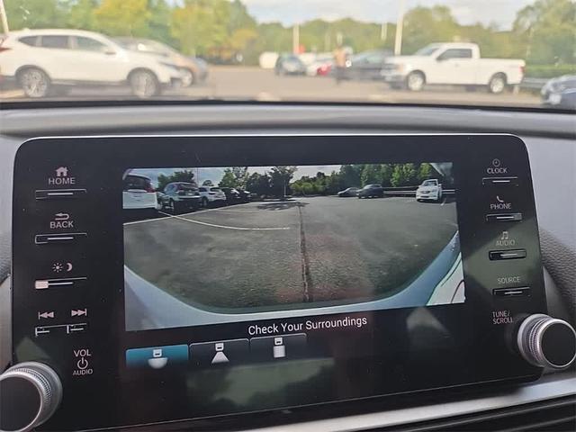 Photo of 2022 Lunar Silver Metallic Honda Accord Hybrid