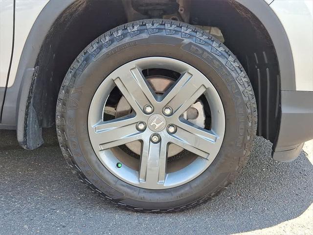 Photo of 2023 Lunar Silver Metallic Honda Ridgeline