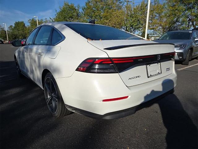 Photo of 2025 Platinum White Pearl Honda Accord Hybrid