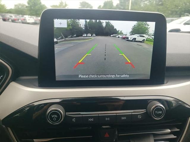 Photo of 2022 CARBONIZED GRAY Ford Escape