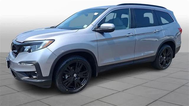 Photo of 2022 Lunar Silver Metallic Honda Pilot