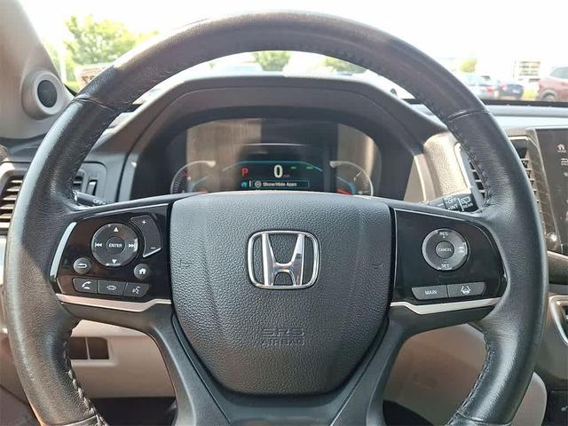 Photo of 2022 Lunar Silver Metallic Honda Pilot