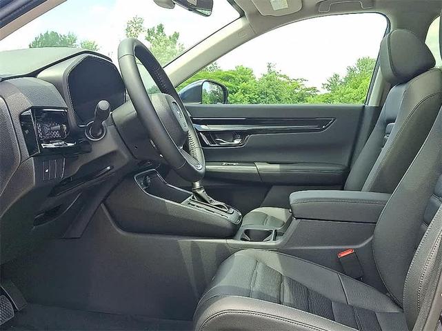 Photo of 2026 Platinum White Pearl Honda CR-V