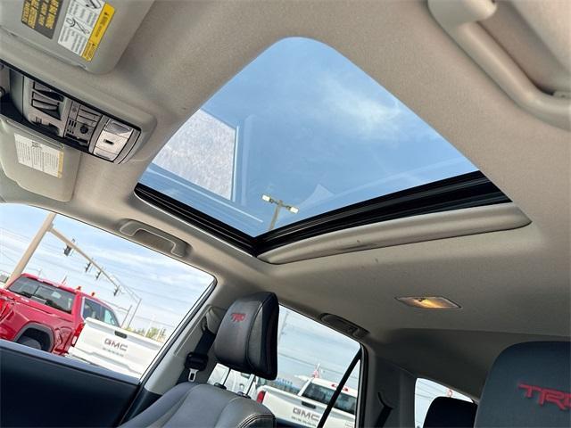 Photo of 2021 Super White Toyota 4Runner