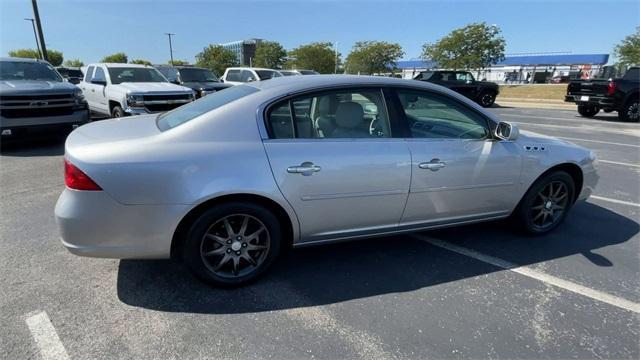 Photo of 2006 Platinum Metallic Buick Lucerne