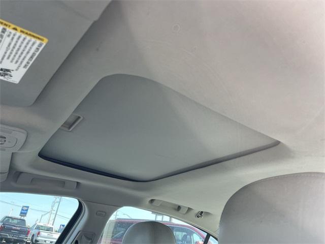Photo of 2006 Platinum Metallic Buick Lucerne