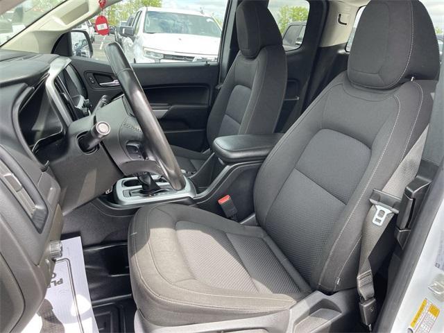 Photo of 2022 Summit White Chevrolet Colorado