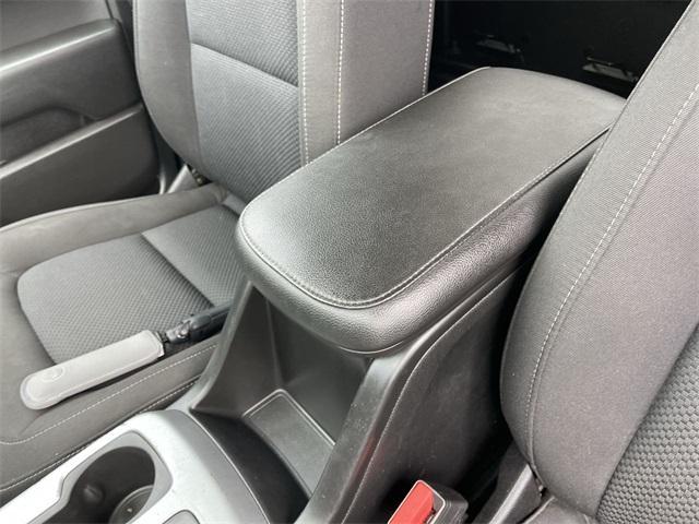 Photo of 2022 Summit White Chevrolet Colorado