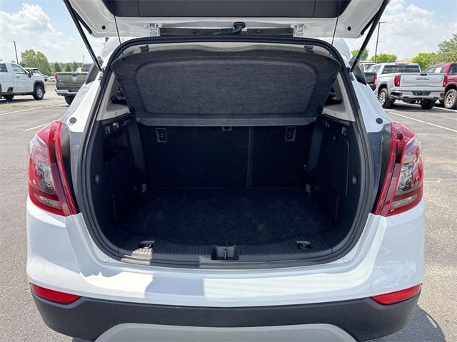 Photo of 2022 Summit White Buick Encore