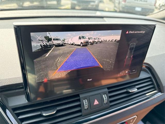 Photo of 2022 Navarra Blue Metallic Audi Q5