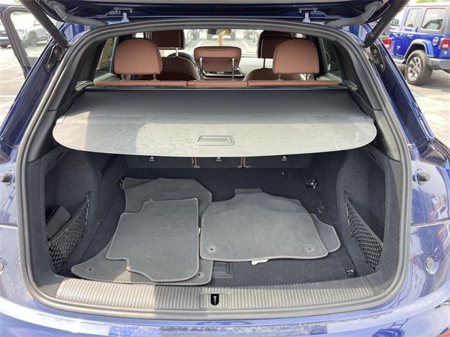 Photo of 2022 Navarra Blue Metallic Audi Q5