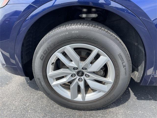 Photo of 2022 Navarra Blue Metallic Audi Q5