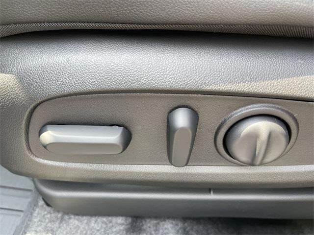Photo of 2025 Ocean Blue Metallic Buick Envista