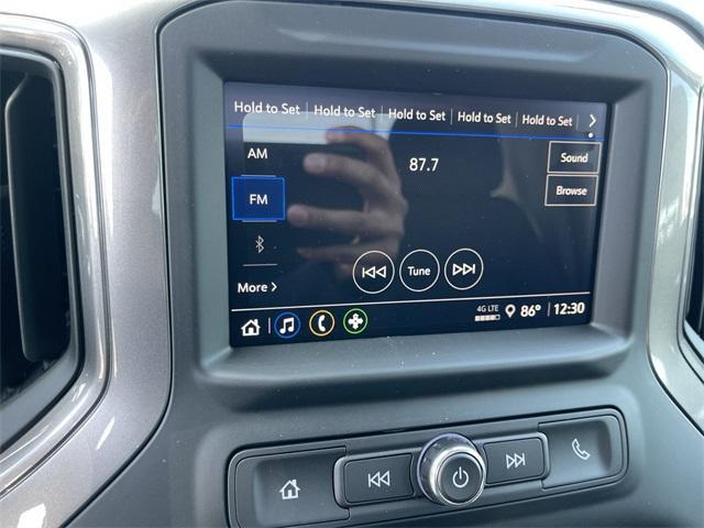 Photo of 2025 Summit White GMC Sierra 1500