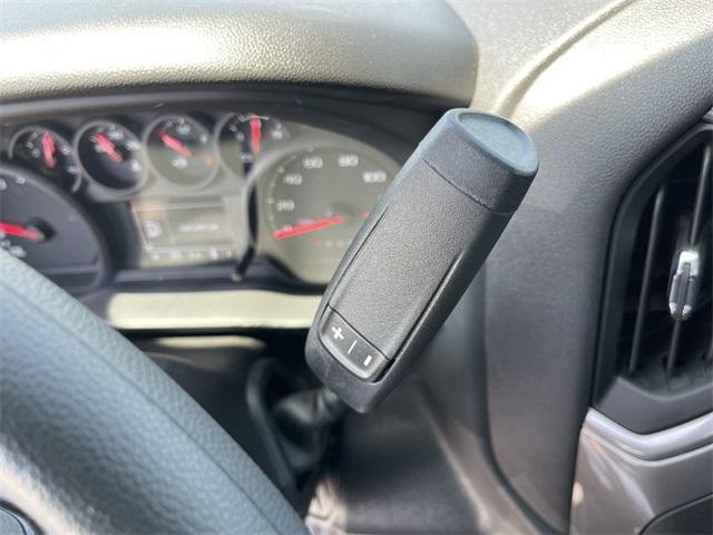 Photo of 2025 Summit White GMC Sierra 1500