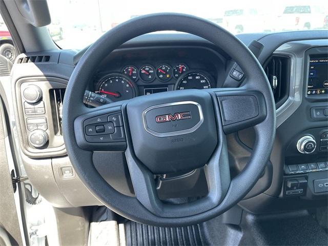 Photo of 2025 Summit White GMC Sierra 1500