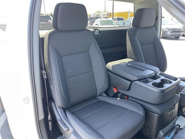 Photo of 2025 Summit White GMC Sierra 1500